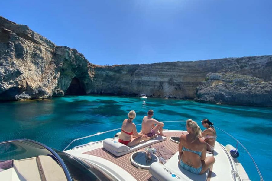 Mellieha: Full Day Private Boat Trip in Malta & Comino