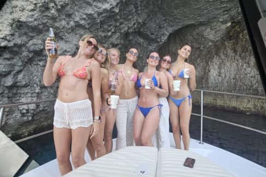 Mellieha / Gozo: Comino and Blue Lagoon Private Boat Trip