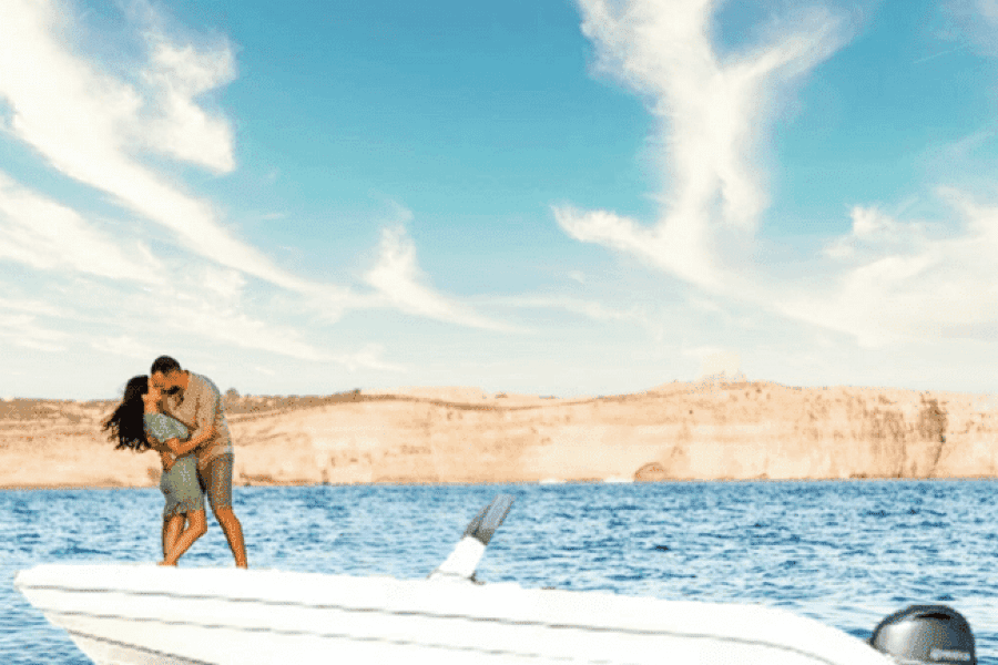 Mellieha / Gozo: Photo Shoot Adventure Boat Trip in Lovers Cave, Gozo & Comino