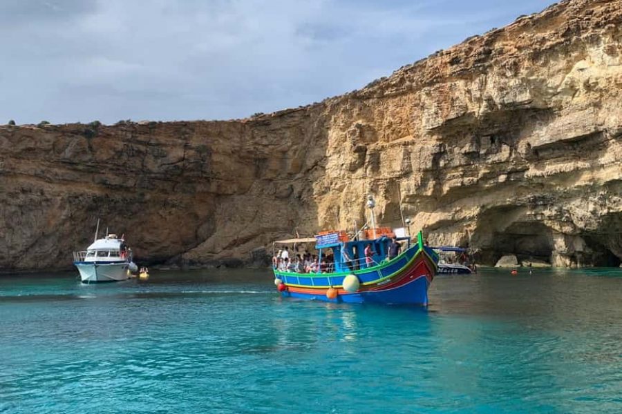 Mellieha / Gozo: Private Boat Trip to Crystal & Blue lagoon & Caves