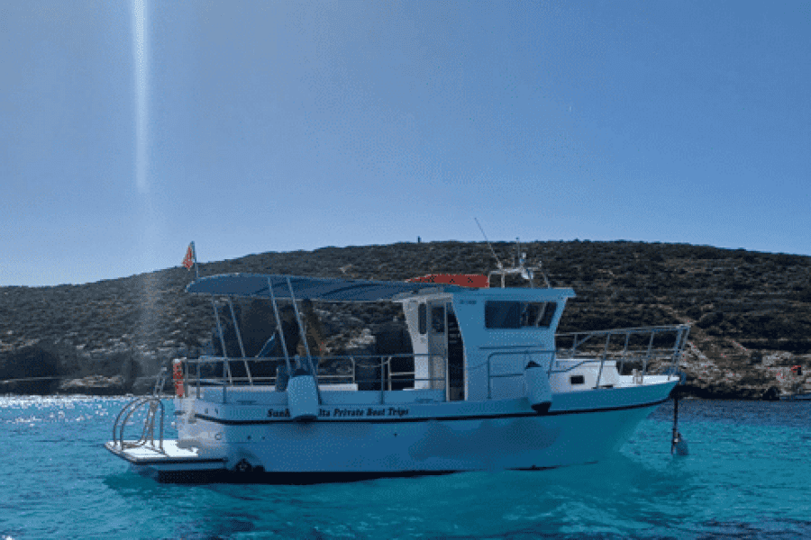 Mellieha: Private Boat Trip Experience with Blue Lagoon and Comino