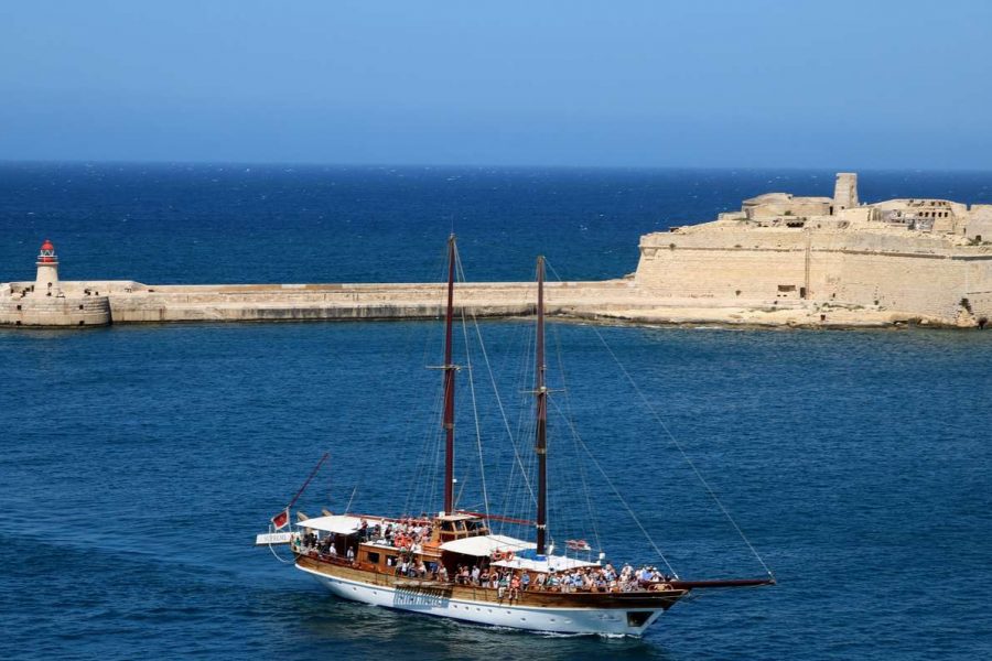 Sliema: 3-Islands Boat Trip with Buffet Lunch and Drinks
