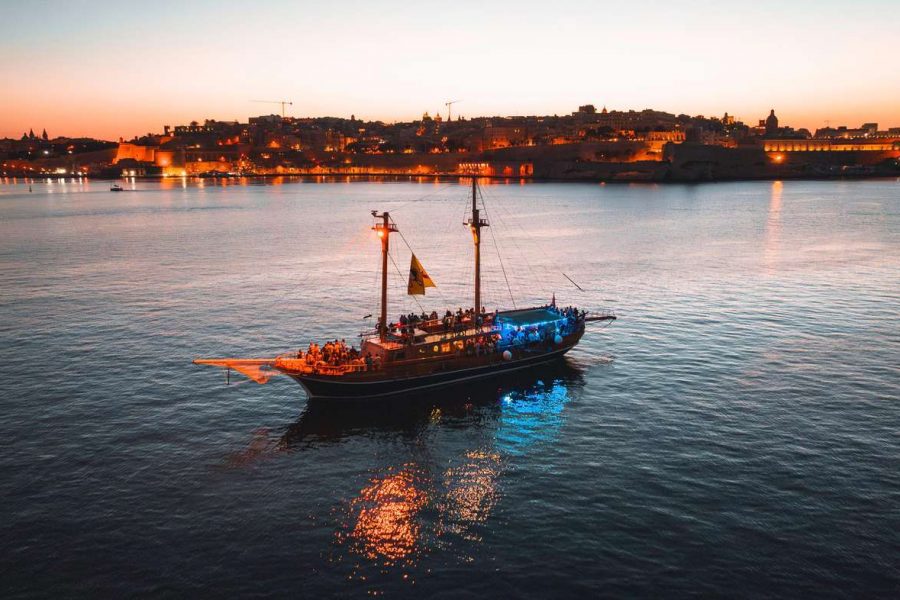 Sliema: Lazy Pirate Boat Party with Drinks & Food